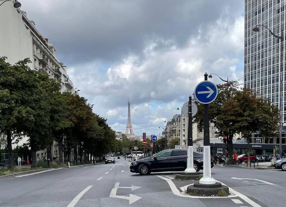 Sur Les Hauteurs De Montparnasse Paris Exterior photo